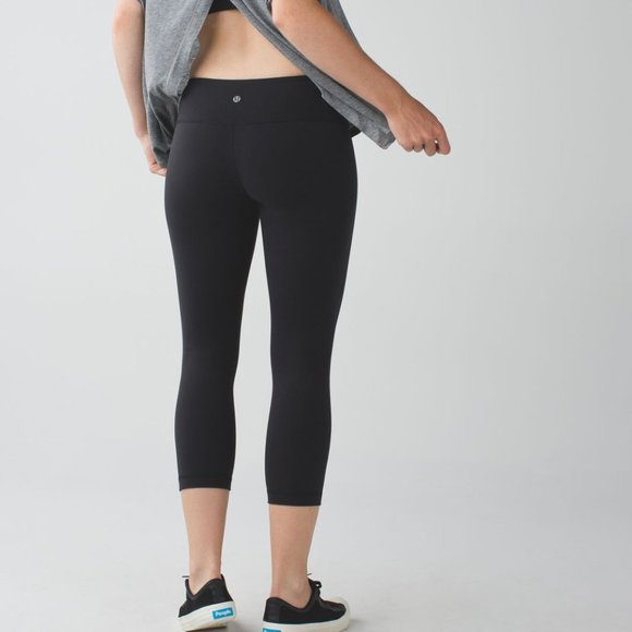 lululemon athletica Pants - Lululemon Wunder Under Crop Size 8